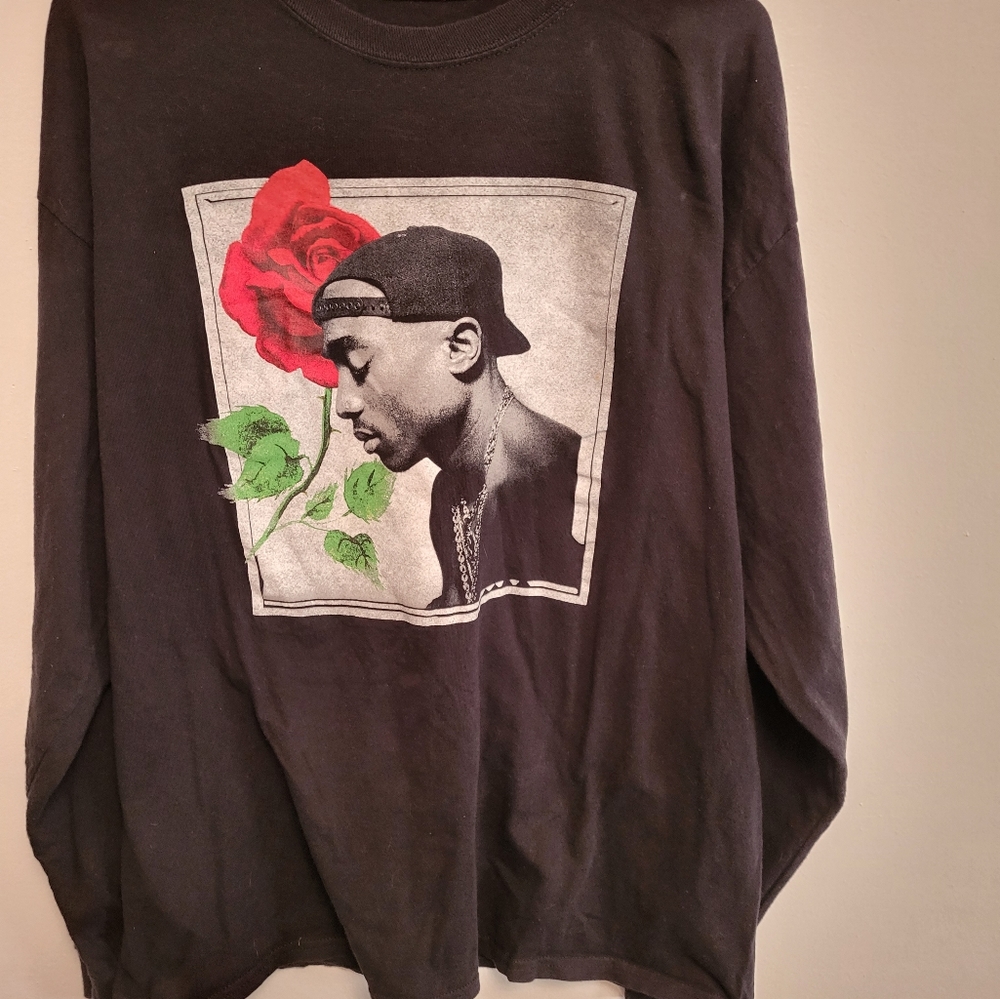 2Pac Black Long Sleeve Tupac Rose Graphic Crewneck T Shirt